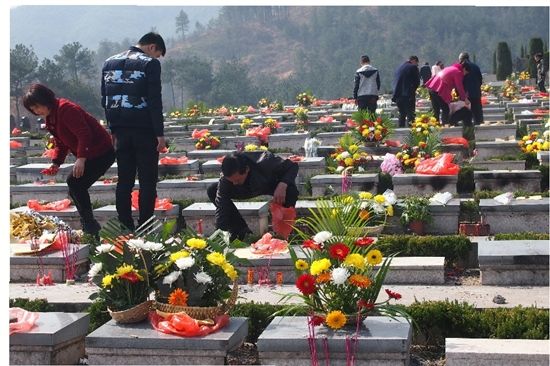 平时能否去墓地祭拜看望亲人