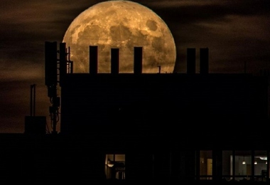 农历8月15寓意着什么